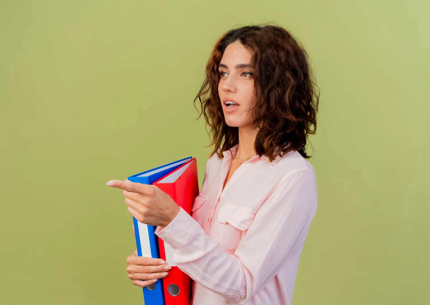 IRCC Sends 4,000 CEC Invitations as CRS Score Holds at 508