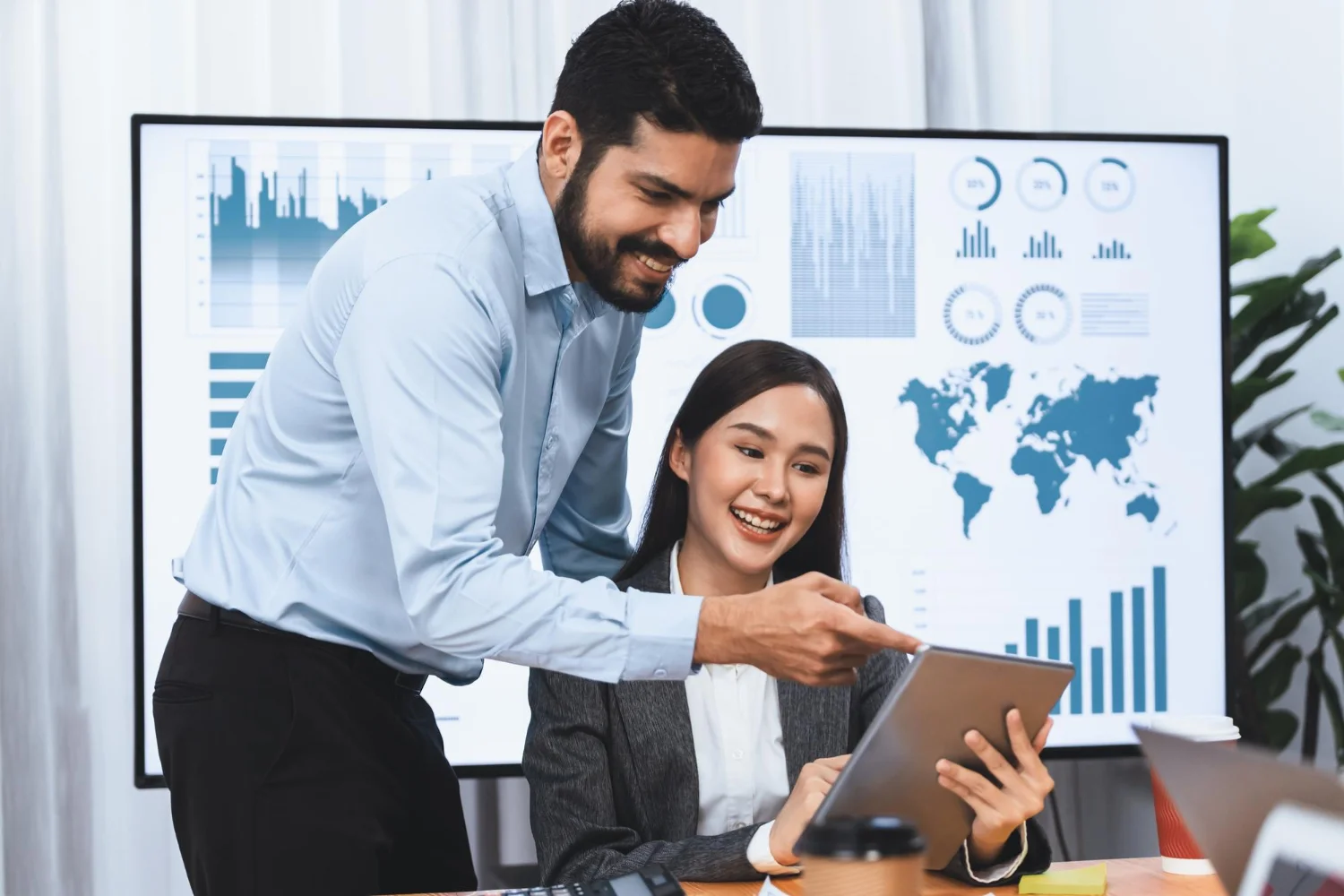 Canada vs. Australia for Marketing & Sales Professionals